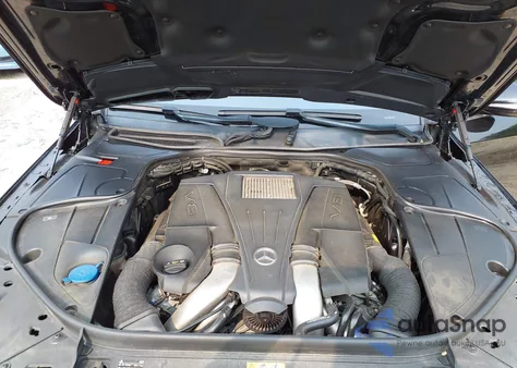 2015 Mercedes-Benz S 550 4Matic z USA, uszkodzony, nr VIN WDDUG8FB1FA086299